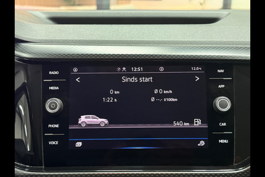 Volkswagen T-Cross 1.0 TSI Life Aut. | Virtual Cockpit | ACC | Trekhaak | Camera