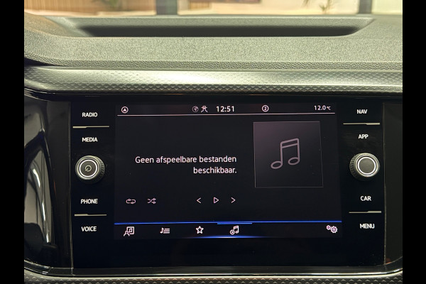 Volkswagen T-Cross 1.0 TSI Life Aut. | Virtual Cockpit | ACC | Trekhaak | Camera