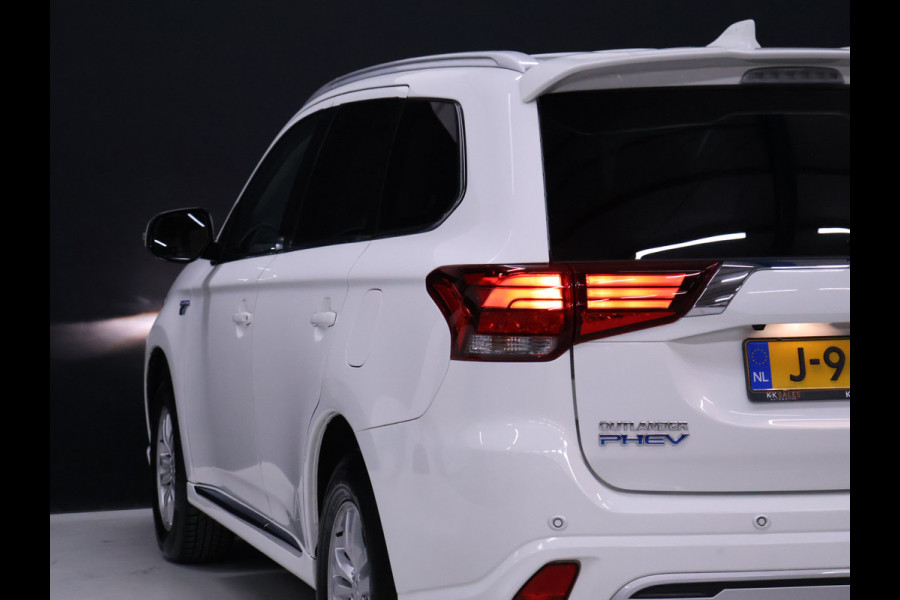 Mitsubishi Outlander 2.4 PHEV Pure [STOELVERWARMING,ACHTERUITRIJCAMERA, CRUISE CONTROL, PARKEERSENSOREN V+A, MULTIFUNCTIONEEL STUUR]