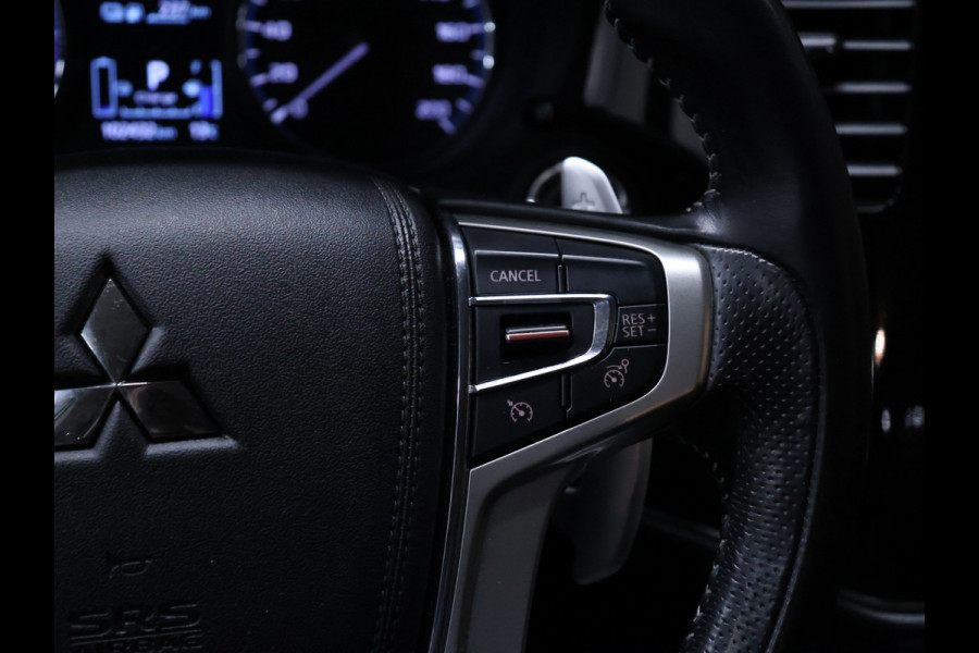 Mitsubishi Outlander 2.4 PHEV Pure [STOELVERWARMING,ACHTERUITRIJCAMERA, CRUISE CONTROL, PARKEERSENSOREN V+A, MULTIFUNCTIONEEL STUUR]