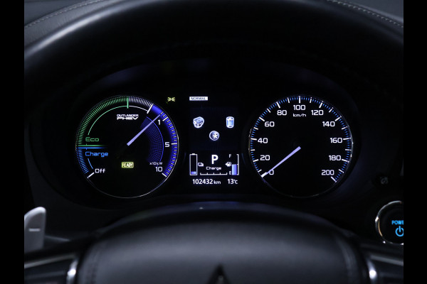 Mitsubishi Outlander 2.4 PHEV Pure [STOELVERWARMING,ACHTERUITRIJCAMERA, CRUISE CONTROL, PARKEERSENSOREN V+A, MULTIFUNCTIONEEL STUUR]