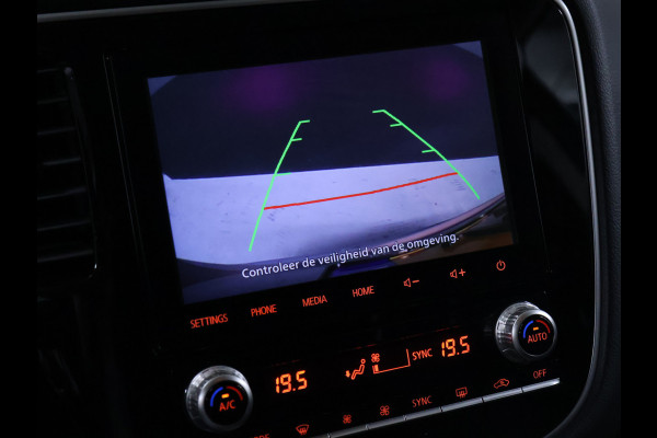 Mitsubishi Outlander 2.4 PHEV Pure [STOELVERWARMING,ACHTERUITRIJCAMERA, CRUISE CONTROL, PARKEERSENSOREN V+A, MULTIFUNCTIONEEL STUUR]