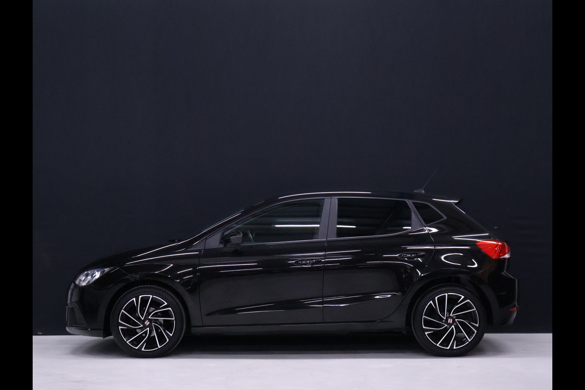 Seat Ibiza 1.0 TSI Style Business Intense [CRUISE CONTROL, APPLE CARPLAY, CAMERA, SENSOREN V+A CLIMATE CONTROLE , MULTIFUNCTIONEEL STUURWIEL, NAVIGATIE, NIEUWSTAAT]