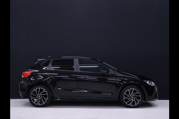 Seat Ibiza 1.0 TSI Style Business Intense [CRUISE CONTROL, APPLE CARPLAY, CAMERA, SENSOREN V+A CLIMATE CONTROLE , MULTIFUNCTIONEEL STUURWIEL, NAVIGATIE, NIEUWSTAAT]