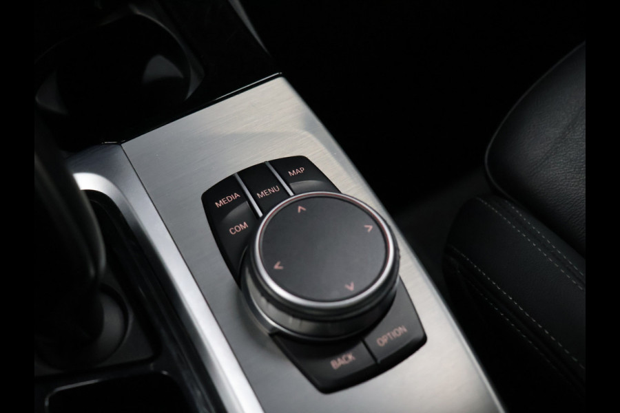 BMW X3 xDrive30e eDrive Edition [SCHUIFKANTELDAK, MEMORY SEATS, ADAPTIVE CRUISE CONTROL, APPLE CARPLAY, ANDROID AUTO, ACHTERUITRIJCAMERA, PDC V+A, STOELVERWARMING, NIEUWSTAAT]