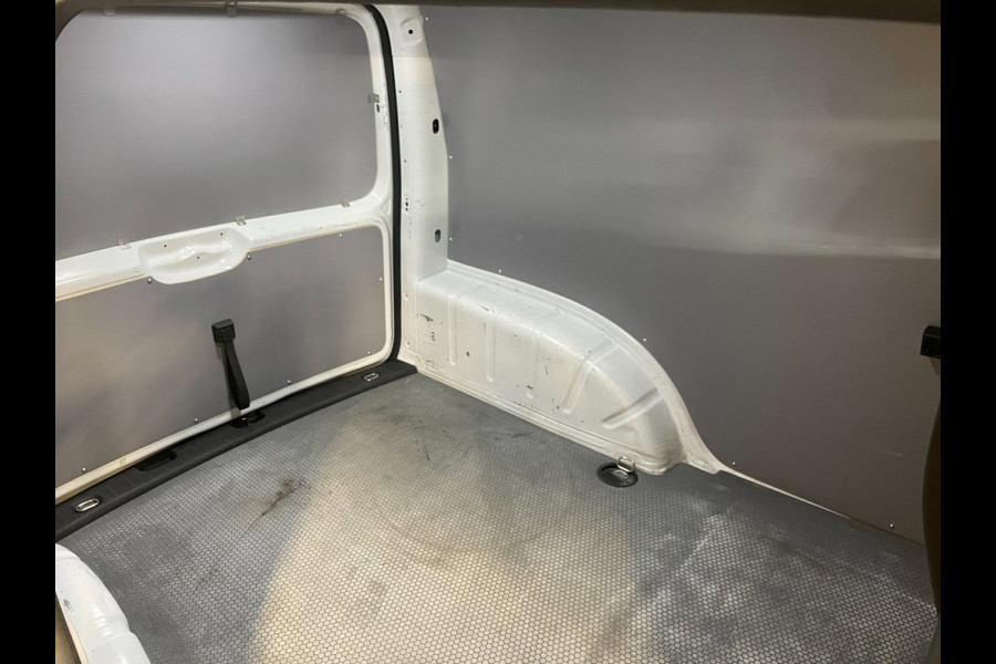 Volkswagen Caddy 2.0 TDI L1H1|ACC|AIRCO|CARPLAY|CAMERA|CRUISE CONTROL|STOELVERW.|SCHUIFDEUR|DRAADLOOS LADEN|NETTE AUTO|EXCL.BTW|