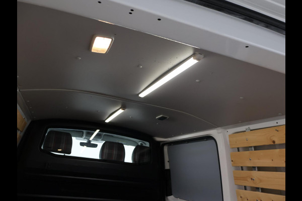 Volkswagen Transporter 2.0 TDI 150 PK DSG AUT. L1H1 HIGHLINE + CARPLAY | ADAPTIVE CRUISE | TREKHAAK | LMV
