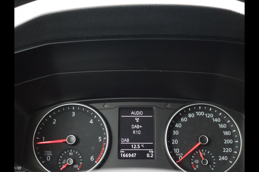 Volkswagen Transporter 2.0 TDI 150 PK DSG AUT. L1H1 HIGHLINE + CARPLAY | ADAPTIVE CRUISE | TREKHAAK | LMV