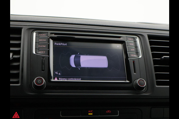 Volkswagen Transporter 2.0 TDI 150 PK DSG AUT. L1H1 HIGHLINE + CARPLAY | ADAPTIVE CRUISE | TREKHAAK | LMV