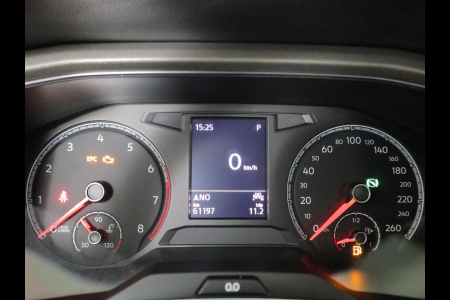 Volkswagen T-Roc 1.5 TSI Style 150pk DSG| Navi| Trekhaak | 17'LM-velgen| extra getint glas| Alarm