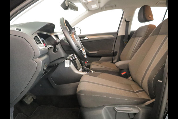 Volkswagen T-Roc 1.5 TSI Style 150pk DSG| Navi| Trekhaak | 17'LM-velgen| extra getint glas| Alarm