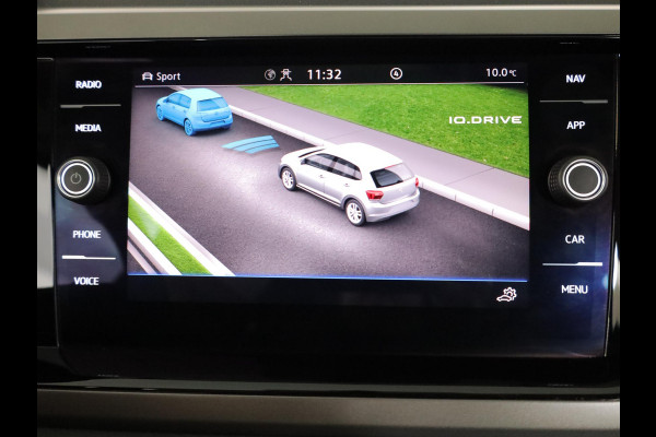 Volkswagen Polo 1.0 TSI Comfortline Business 95pk 5bak | 15'LM-velgen | Navi| parksensors |