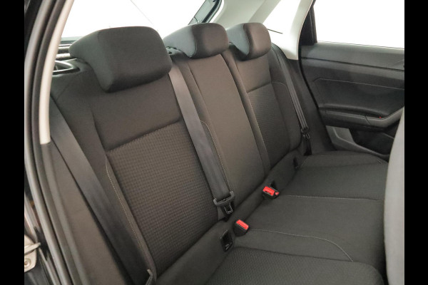 Volkswagen Polo 1.0 TSI Comfortline Business 95pk 5bak | 15'LM-velgen | Navi| parksensors |