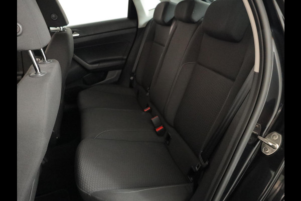 Volkswagen Polo 1.0 TSI Comfortline Business 95pk 5bak | 15'LM-velgen | Navi| parksensors |
