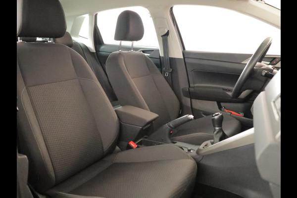 Volkswagen Polo 1.0 TSI Comfortline Business 95pk 5bak | 15'LM-velgen | Navi| parksensors |