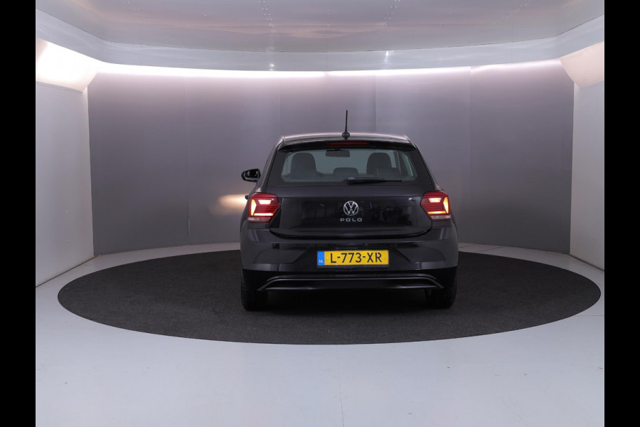 Volkswagen Polo 1.0 TSI Comfortline Business 95pk 5bak | 15'LM-velgen | Navi| parksensors |