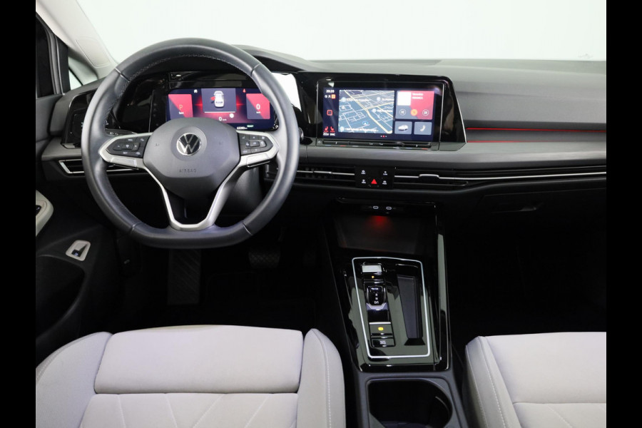 Volkswagen Golf 1.4 eHybrid Style 204 pk Automaat (DSG) | Navigatie | Parkeersensoren | Autom. airco (3 zones) | Stoelverwarming | LED koplampen |