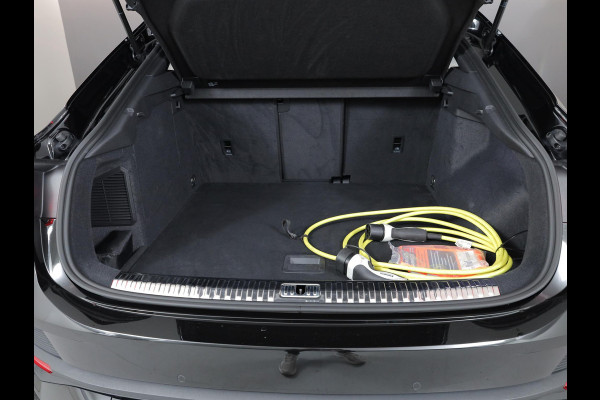 Audi Q3 Sportback 45 TFSI e S Edition 245 pk S-tronic | Navigatie | Parkeersensoren | Autom. airco | Cruise control | LED koplampen | S-Line |