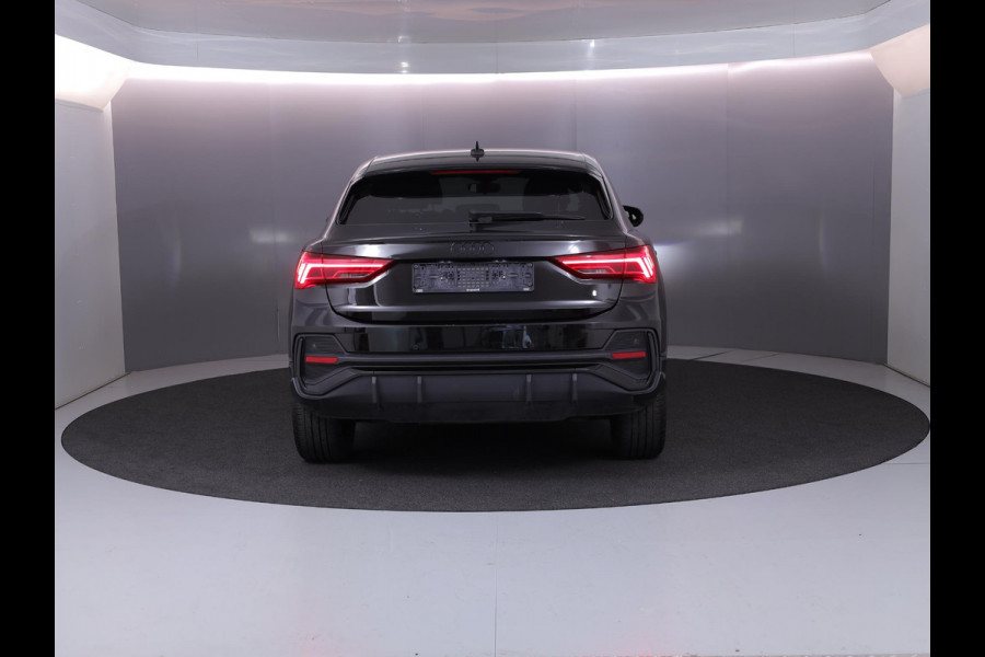 Audi Q3 Sportback 45 TFSI e S Edition 245 pk S-tronic | Navigatie | Parkeersensoren | Autom. airco | Cruise control | LED koplampen | S-Line |