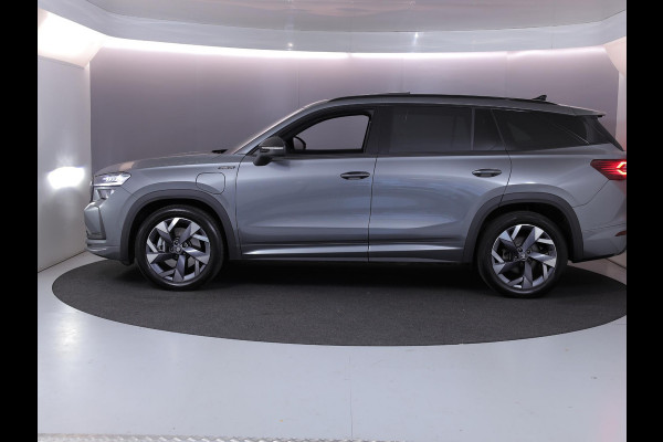 Škoda Kodiaq 1.5 TSI PHEV Sportline Business 204 pk Automaat (DSG) | Verlengde garantie | Navigatie | Panoramadak | Trekhaak (wegklapbaar) | Parkeersensoren | Achteruitrijcamera | Stoelverwarming v/a |