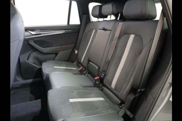 Škoda Kodiaq 1.5 TSI PHEV Sportline Business 204 pk Automaat (DSG) | Verlengde garantie | Navigatie | Panoramadak | Trekhaak (wegklapbaar) | Parkeersensoren | Achteruitrijcamera | Stoelverwarming v/a |