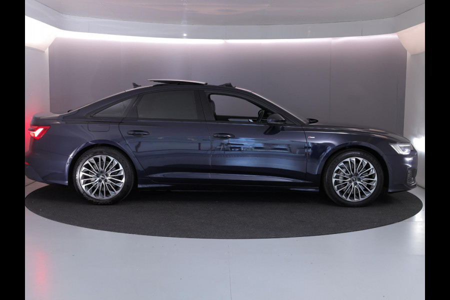 Audi A6 Limousine 50 TFSI e quattro S edition 299 pk S-tronic | SOH 91% | Navigatie | Panoramadak | Trekhaak (wegklapbaar) | Parkeersensoren (Park assist) | Rondomzicht camera | Stoelverwarming | S-Line |