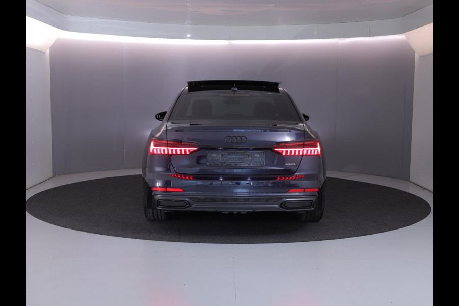 Audi A6 Limousine 50 TFSI e quattro S edition 299 pk S-tronic | SOH 91% | Navigatie | Panoramadak | Trekhaak (wegklapbaar) | Parkeersensoren (Park assist) | Rondomzicht camera | Stoelverwarming | S-Line |