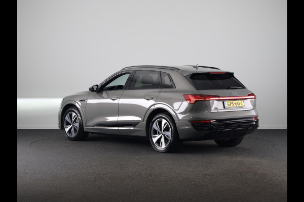 Audi Q8 e-tron 50 quattro Edition 95 kWh 340pk | SOH 96% | Lederen bekleding | | 20 inch lichtmetalen velgen | Elektrisch verstelbare voorstoelen met geheugen | Parkeercamera |
