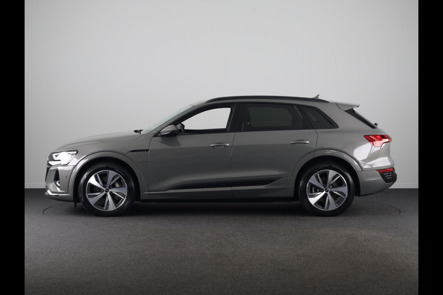 Audi Q8 e-tron 50 quattro Edition 95 kWh 340pk | SOH 96% | Lederen bekleding | | 20 inch lichtmetalen velgen | Elektrisch verstelbare voorstoelen met geheugen | Parkeercamera |