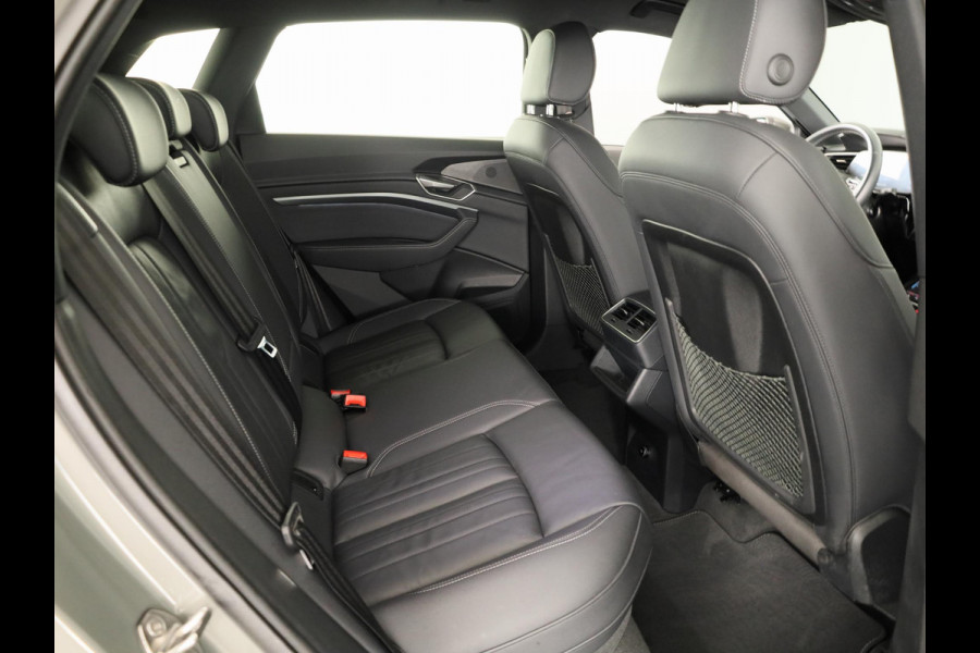Audi Q8 e-tron 50 quattro Edition 95 kWh 340pk | SOH 96% | Lederen bekleding | | 20 inch lichtmetalen velgen | Elektrisch verstelbare voorstoelen met geheugen | Parkeercamera |