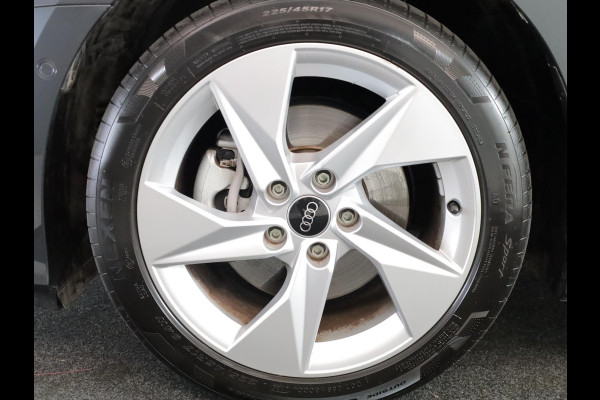 Audi A3 Sportback 40 TFSI e Advanced edition 204 pk S-tronic | Verlengde garantie | Navigatie | Parkeersensoren (Park assist) | Achteruitrijcamera | Stoelverwarming |