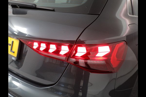 Audi A3 Sportback 40 TFSI e Advanced edition 204 pk S-tronic | Verlengde garantie | Navigatie | Parkeersensoren (Park assist) | Achteruitrijcamera | Stoelverwarming |