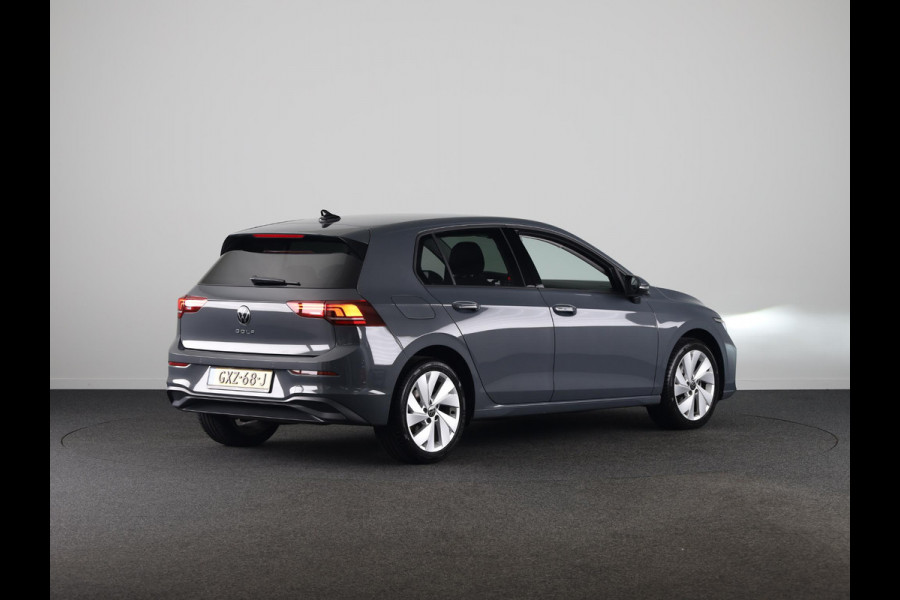 Volkswagen Golf Life Edition 1.5 TSI 85 kW / 116 pk Hatchback 6 ve Camera| 17'LM-velgen| Verwarmd stuur en voorstoelen | Keyless entry/start