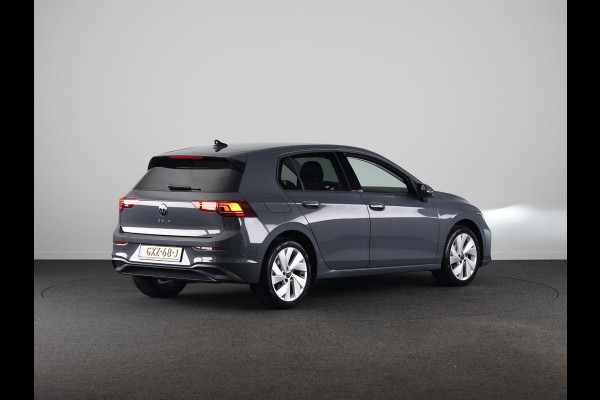 Volkswagen Golf Life Edition 1.5 TSI 85 kW / 116 pk Hatchback 6 ve Camera| 17'LM-velgen| Verwarmd stuur en voorstoelen | Keyless entry/start