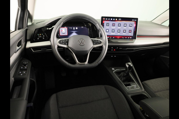 Volkswagen Golf Life Edition 1.5 TSI 85 kW / 116 pk Hatchback 6 ve Camera| 17'LM-velgen| Verwarmd stuur en voorstoelen | Keyless entry/start