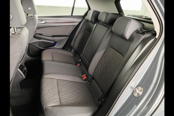 Volkswagen Golf Life Edition 1.5 TSI 85 kW / 116 pk Hatchback 6 ve Camera| 17'LM-velgen| Verwarmd stuur en voorstoelen | Keyless entry/start