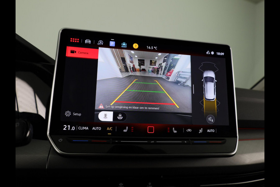 Volkswagen Golf Life Edition 1.5 TSI 85 kW / 116 pk Hatchback 6 ve Camera| 17'LM-velgen| Verwarmd stuur en voorstoelen | Keyless entry/start