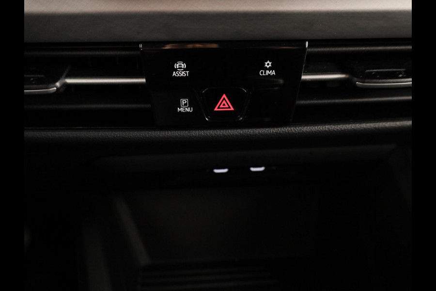 Volkswagen Golf Life Edition 1.5 TSI 85 kW / 116 pk Hatchback 6 ve Camera| 17'LM-velgen| Verwarmd stuur en voorstoelen | Keyless entry/start
