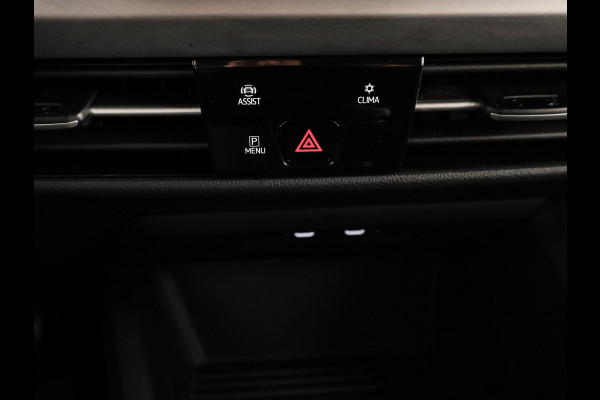 Volkswagen Golf Life Edition 1.5 TSI 85 kW / 116 pk Hatchback 6 ve Camera| 17'LM-velgen| Verwarmd stuur en voorstoelen | Keyless entry/start