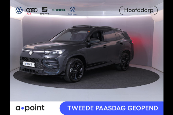Volkswagen Tayron 1.5 eHybrid R-Line Edition 272 pk Automaat (DSG) | Verlengde garantie | Navigatie | Panoramadak | Trekhaak (wegklapbaar) | Rondomzicht camera | Lederen bekleding | Stoelverwarming v/a | R-Line |