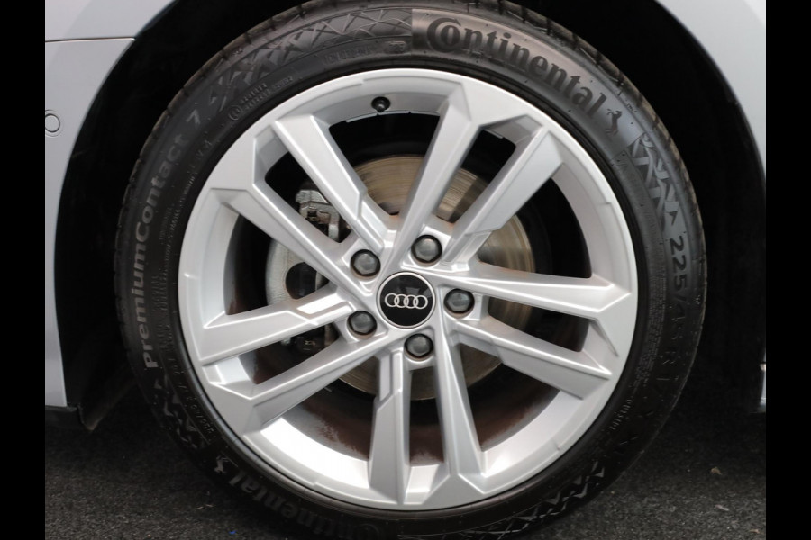 Audi A3 Limousine 30 TFSI Advanced edition 110 pk S-tronic | Navigatie | Parkeersensoren (Park assist) | Apple Carplay/Android Auto | Stoelverwarming |