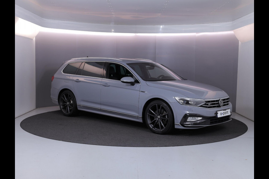 Volkswagen Passat Variant 1.5 TSI R-Line Business + 150pk DSG| Pano-dak| Luxe lederen interieur| Matrix LED