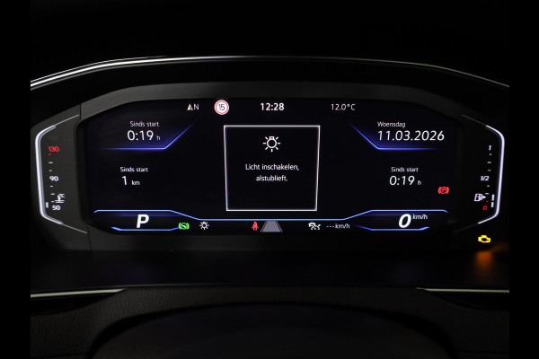 Volkswagen Passat Variant 1.5 TSI R-Line Business + 150pk DSG| Pano-dak| Luxe lederen interieur| Matrix LED