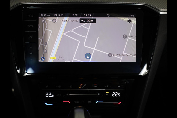 Volkswagen Passat Variant 1.5 TSI R-Line Business + 150pk DSG| Pano-dak| Luxe lederen interieur| Matrix LED