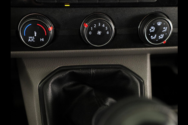 Volkswagen Transporter 2.0 TDI L2H1 28 Comfortline 110 pk | Verlengde garantie | Navigatie via App | Parkeersensoren achter | Cruise control |