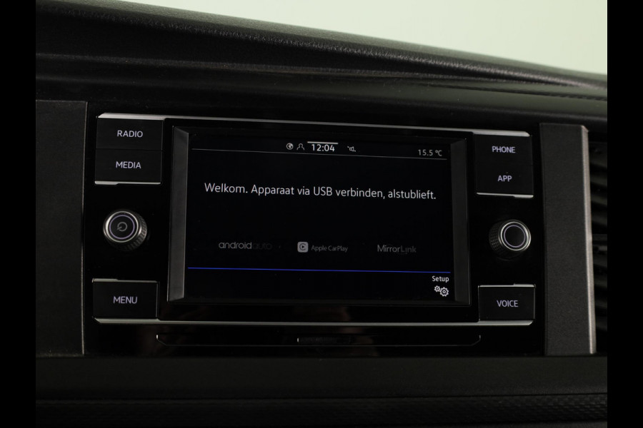 Volkswagen Transporter 2.0 TDI L2H1 32 150PK DSG | Navigatie via app | Parkeersensoren | Trekhaak |