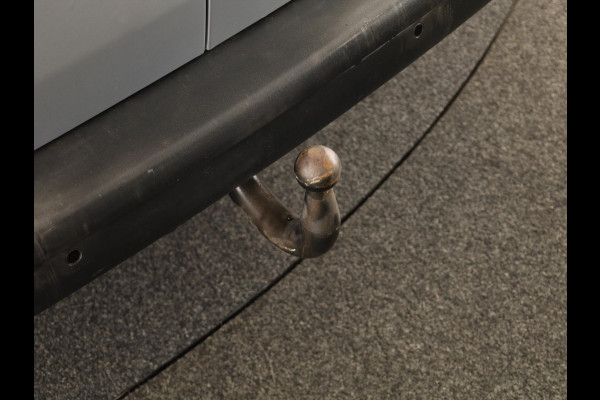 Volkswagen Transporter 2.0 TDI L2H1 32 150PK DSG | Navigatie via app | Parkeersensoren | Trekhaak |