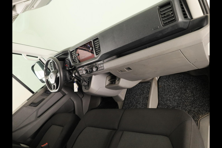 Volkswagen Crafter 35 2.0 TDI L3H3 Comfortline EURO VI 140 pk Automaat | Verlengde garantie | Navigatie | Trekhaak | Parkeersensoren | Achteruitrijcamera |