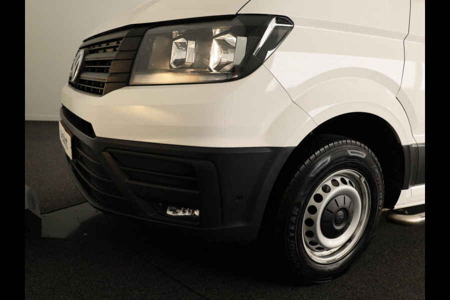 Volkswagen Crafter 35 2.0 TDI L3H3 Comfortline EURO VI 140 pk Automaat | Verlengde garantie | Navigatie | Trekhaak | Parkeersensoren | Achteruitrijcamera |
