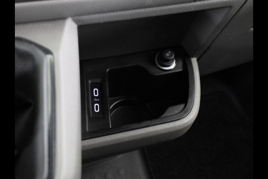 Volkswagen Transporter 2.0 TDI L2H1 28 Comfortline 110 pk | Verlengde garantie | Navigatie via App | Parkeersensoren achter | Cruise control |